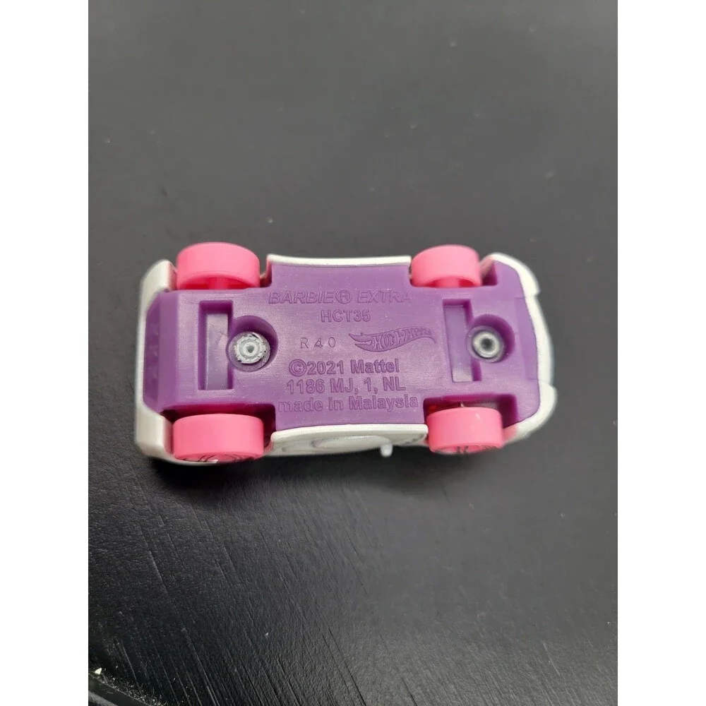 Hot Wheels Barbie Extra Convertible Car White/Pink/Purple Diecast 2021 1:64